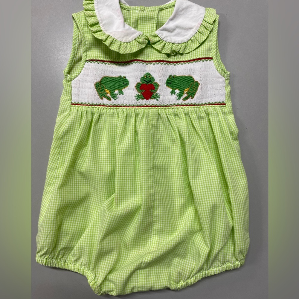 Mom & Me bubble size 6-9 months, EUC Green Gingham Kids One Piece